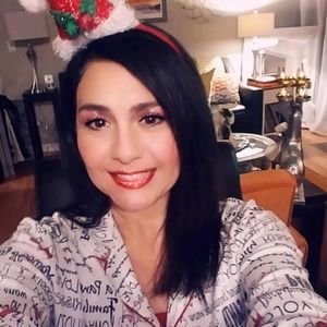 Meet your Posher, Claudia